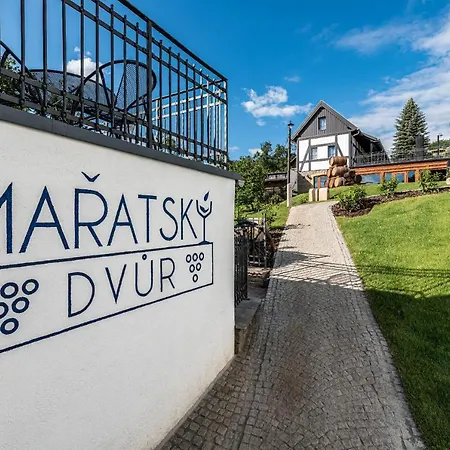 Sklepy Maratice 3* Uherské Hradiště